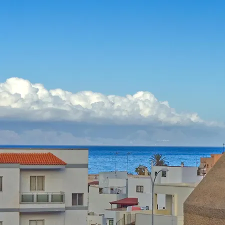 Alcavista - Garage, Ac, 350m To Ocean, Tv Channels, Sunsets And La Gomera View From Balcony * Alcalá la Real
