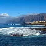 Apartment Alcavista - Garage, Ac, 350m To Ocean, Tv Channels, Sunsets And La Gomera View From Balcony