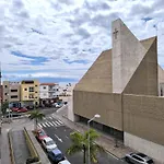 Alcavista - Garage, Ac, 350m To Ocean, Tv Channels, Sunsets And La Gomera View From Balcony Alcala (Tenerife)