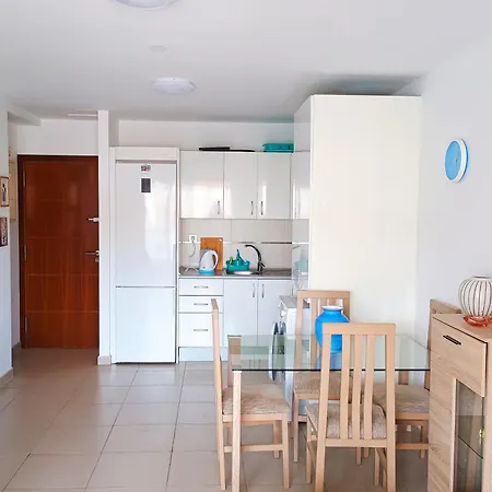 Apartment Alcavista - Garage, Ac, 350m To Ocean, Tv Channels, Sunsets And La Gomera View From Balcony *
