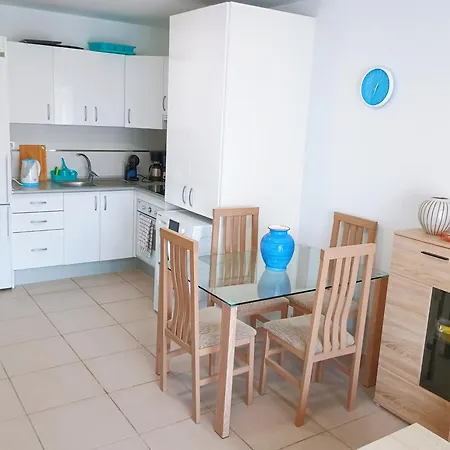 Apartment Alcavista - Garage, Ac, 350m To Ocean, Tv Channels, Sunsets And La Gomera View From Balcony Alcala (Tenerife)